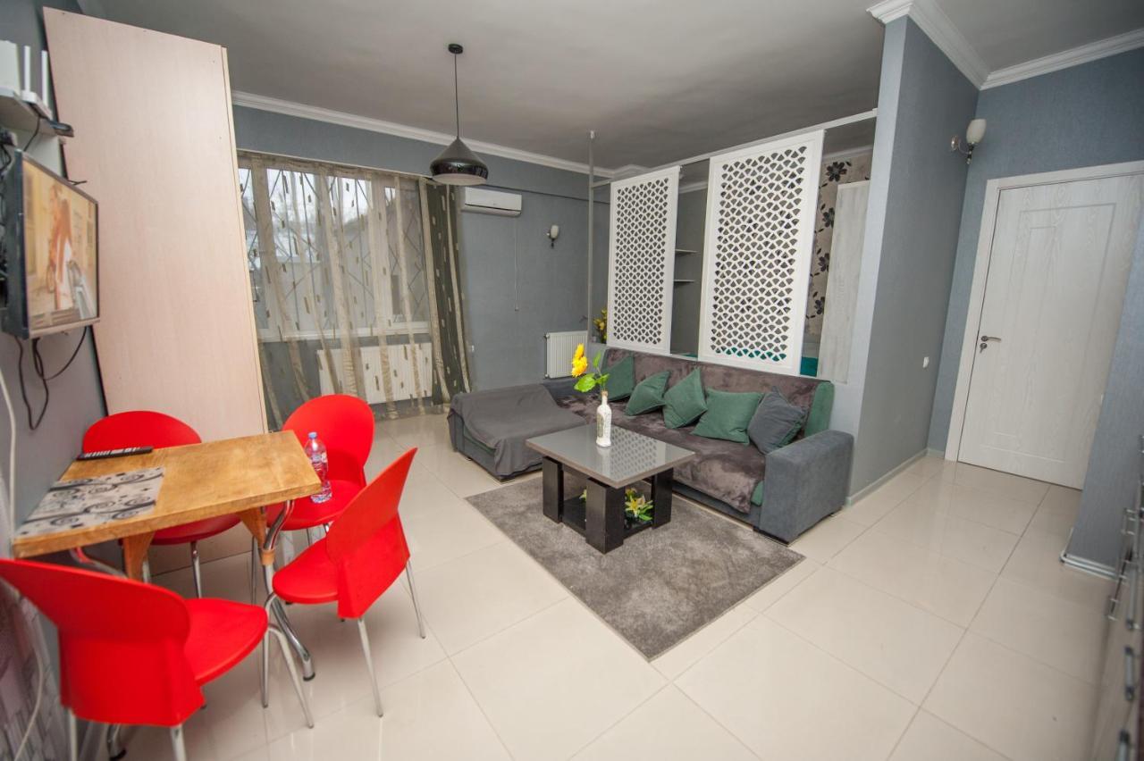 Home Apartments Tbilisi ภายนอก รูปภาพ