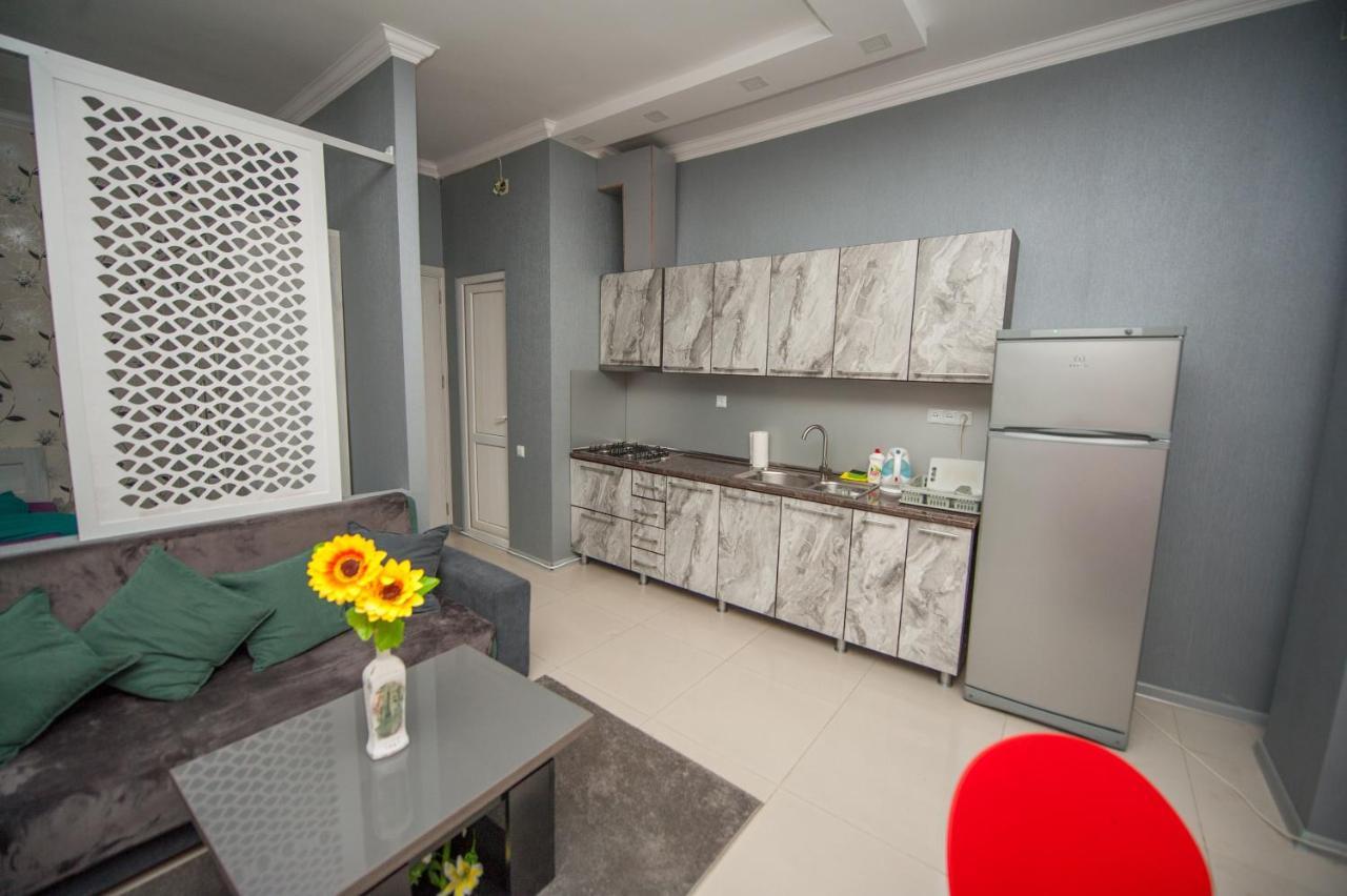 Home Apartments Tbilisi ภายนอก รูปภาพ